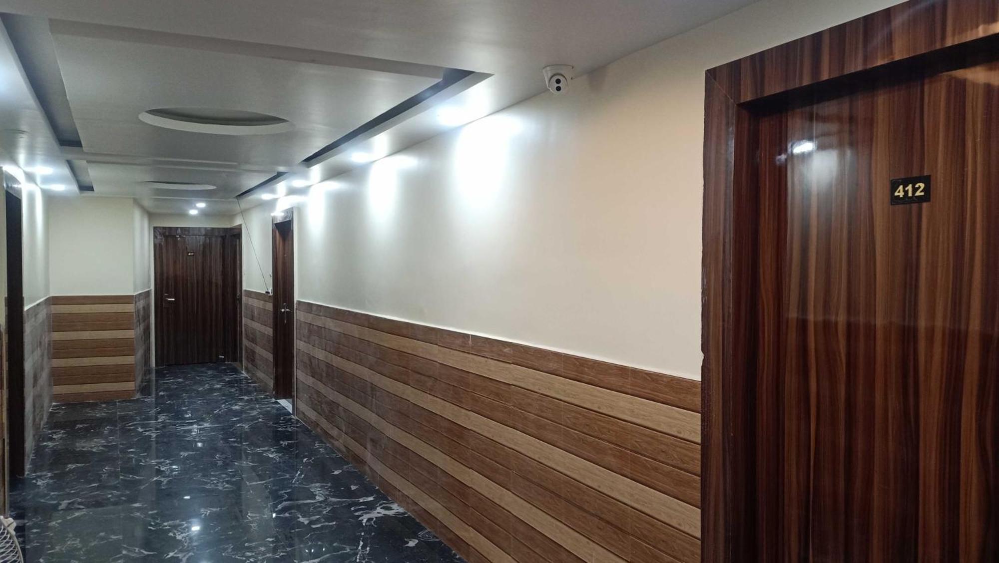 Super Townhouse Bank More Dhanbad Formerly Rise And Dine Екстериор снимка